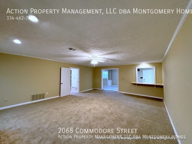 Building Photo - 2068 Commodore St