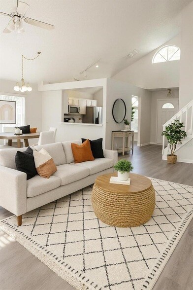 Building Photo - 2833 Falling Tree Cir