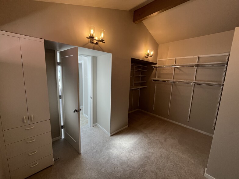Master Closet - 16736 Shore Dr NE