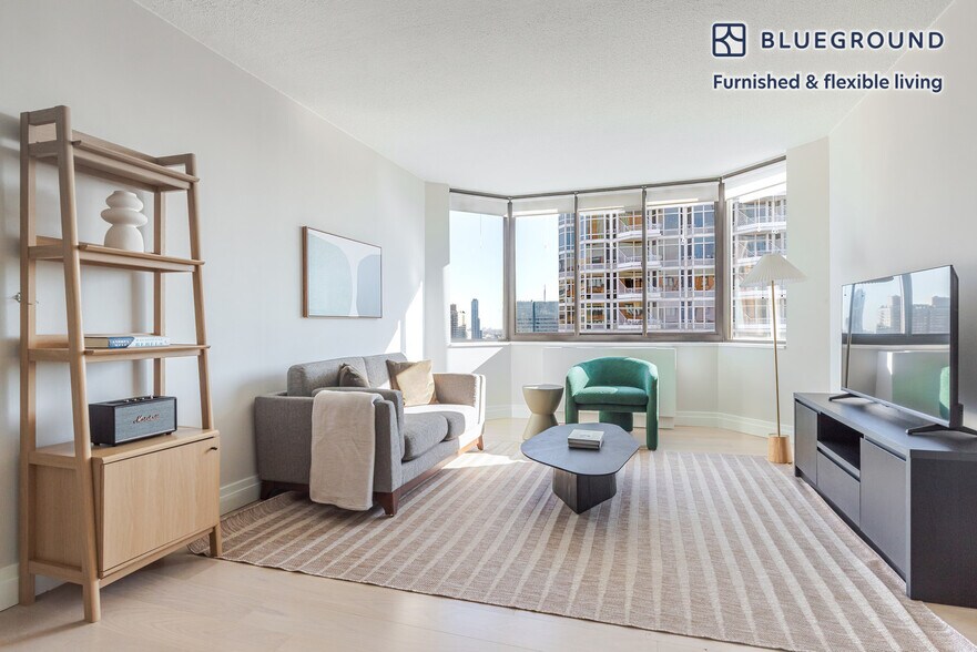 Building Photo - 155 E 31st St