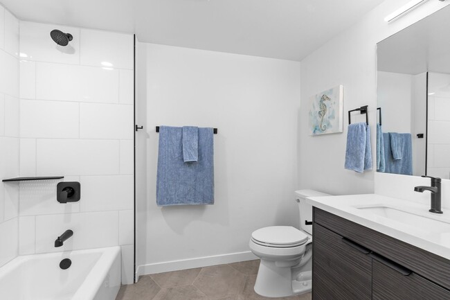 Building Photo - New modern style living -$1000 off FIRST M...
