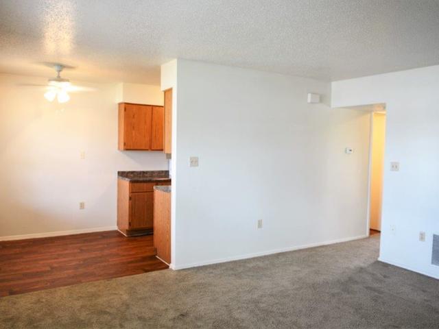 Building Photo - Ivy Green Commons, LLC