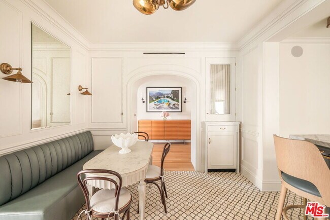 Building Photo - 1424 N Crescent Heights Blvd