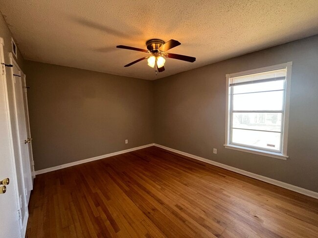 Building Photo - Renovated 4 Bedroom 2 Bath Home with Carport and Double Garage!!