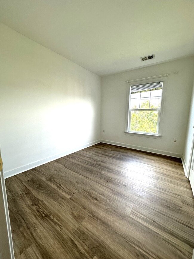 Building Photo - 8105 Rainwater Cir