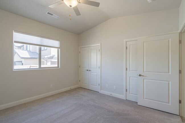 Building Photo - 548 N 550 W