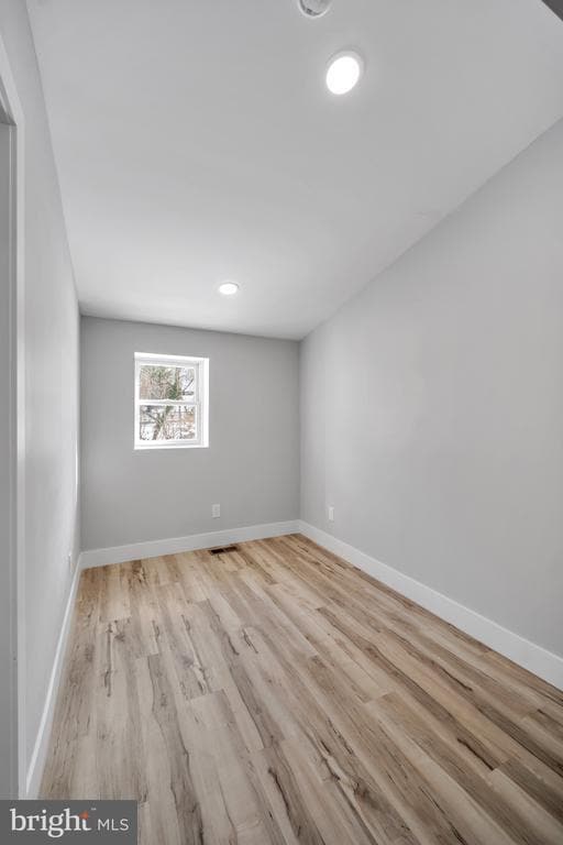 Building Photo - 123 Ford St