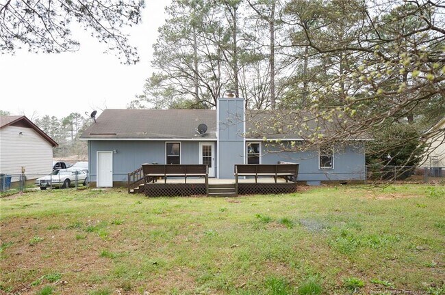 Building Photo - 1785 Rim Rd