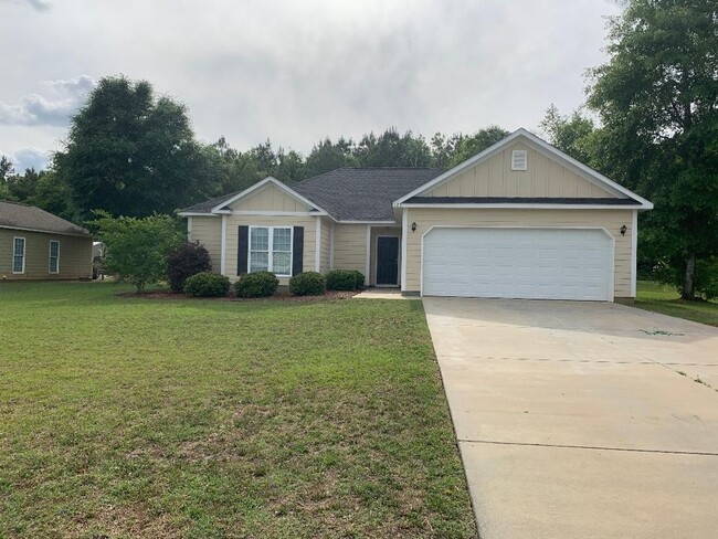 Building Photo - 123 Birchleaf Ln