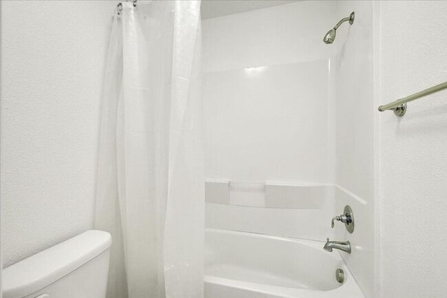 Building Photo - 566 Del Mar Cir