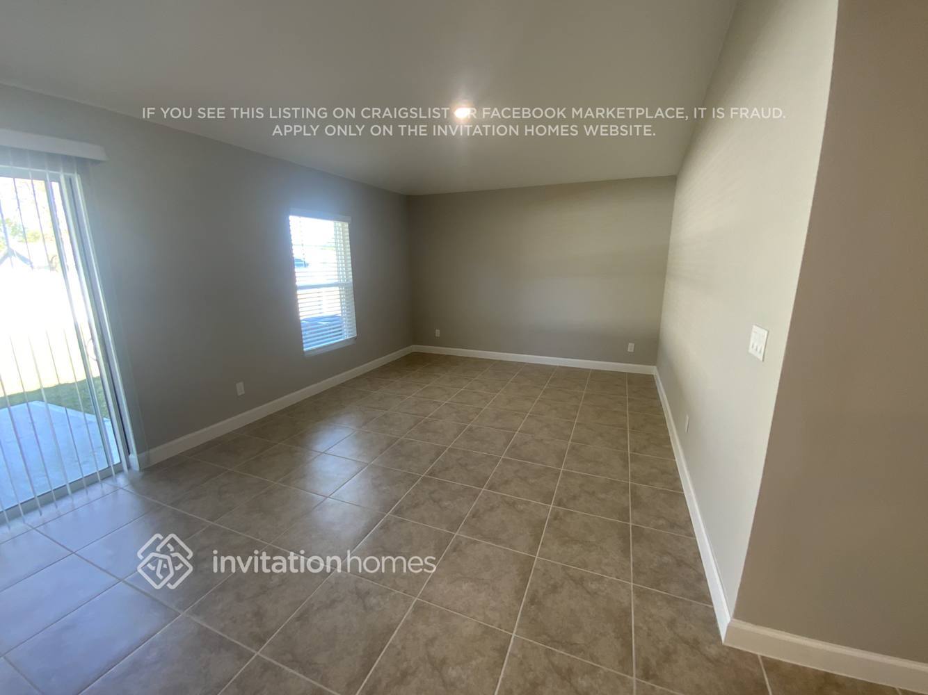 Building Photo - 761 Airoso Rd SE