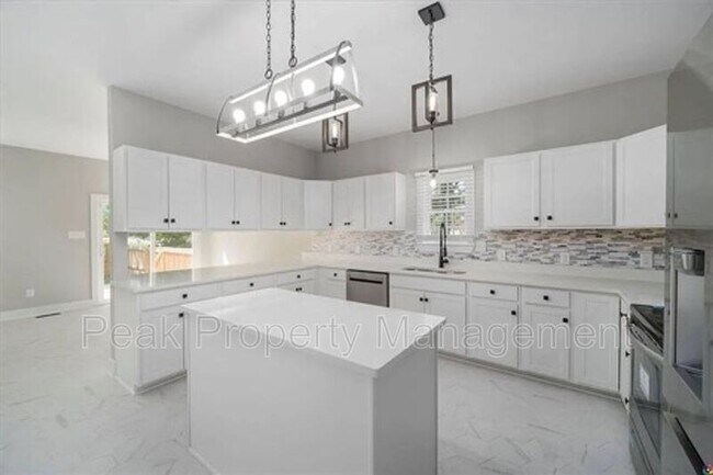 Building Photo - 1203 N 19th St