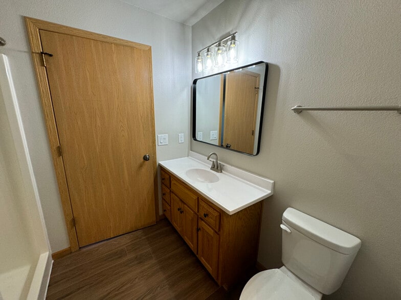 Building Photo - 1221 Trailside Terrace