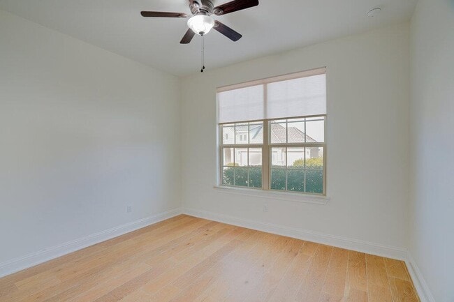 Building Photo - 19616 Summit Glory Trl