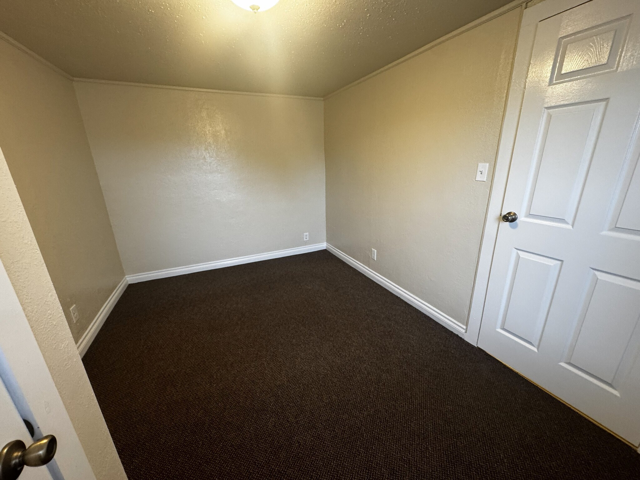 Building Photo - 1705 Quaker St