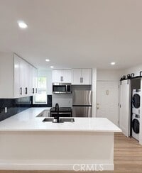 Building Photo - 17000 Burbank Blvd