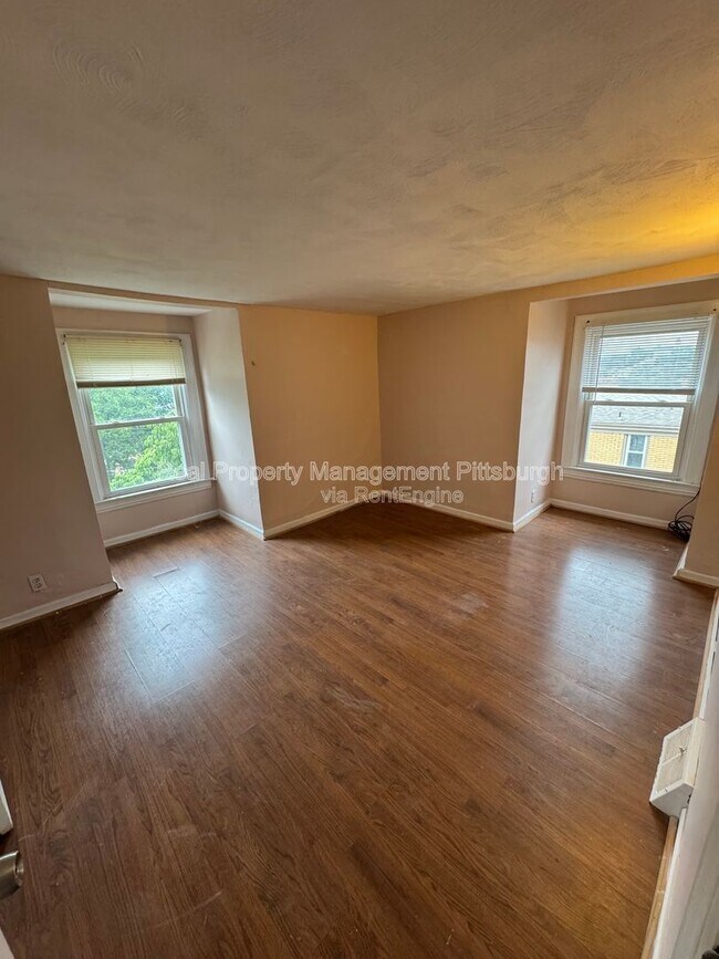 Building Photo - 48 Laclede St