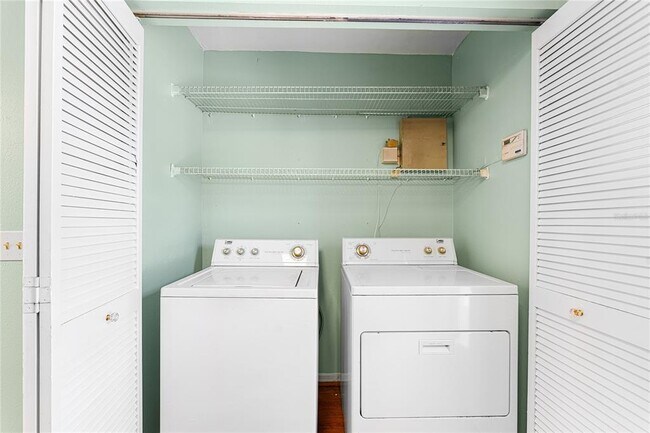 Building Photo - 5704 Bratton Dr