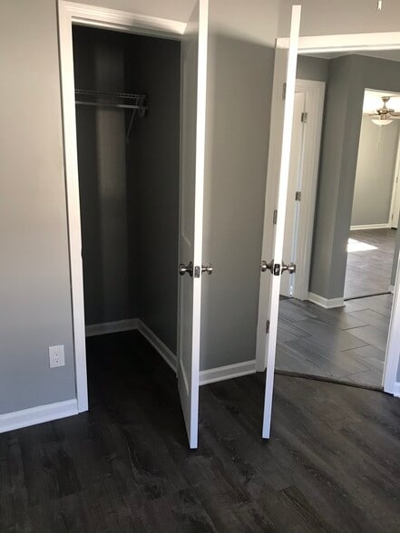 Building Photo - 84 Duluth Ave