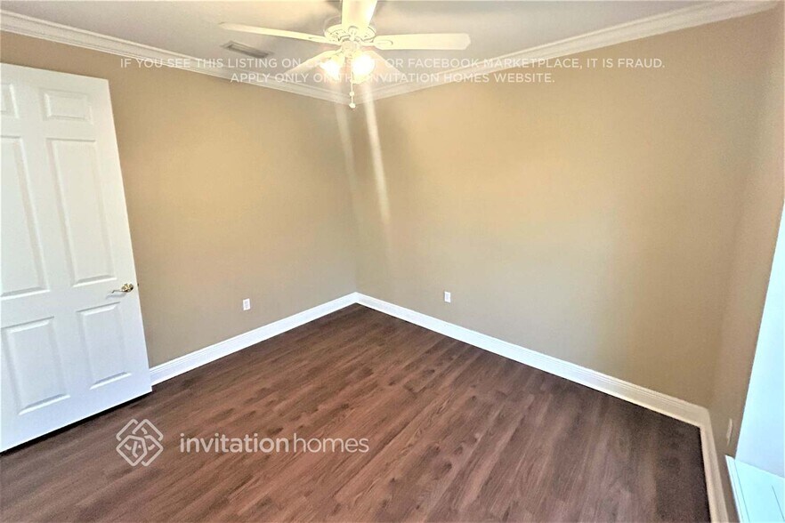 Building Photo - 4684 Tuscana Dr