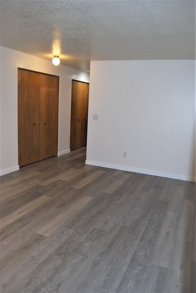 Building Photo - Charming 2 Bedroom 1.5 Bathroom in Tigard