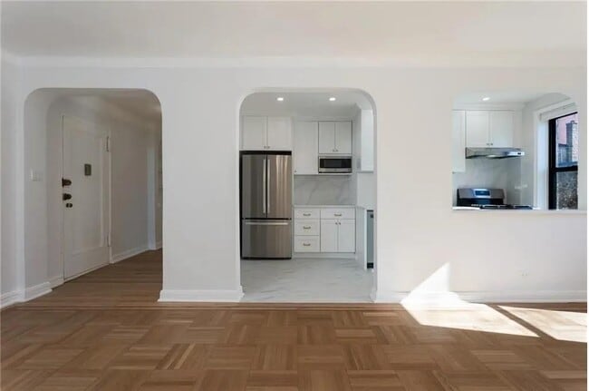 Building Photo - 415 Ocean Pkwy