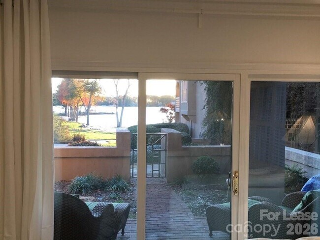 Building Photo - 2 Bedroom Condo in  Portside at Davidson Landing!