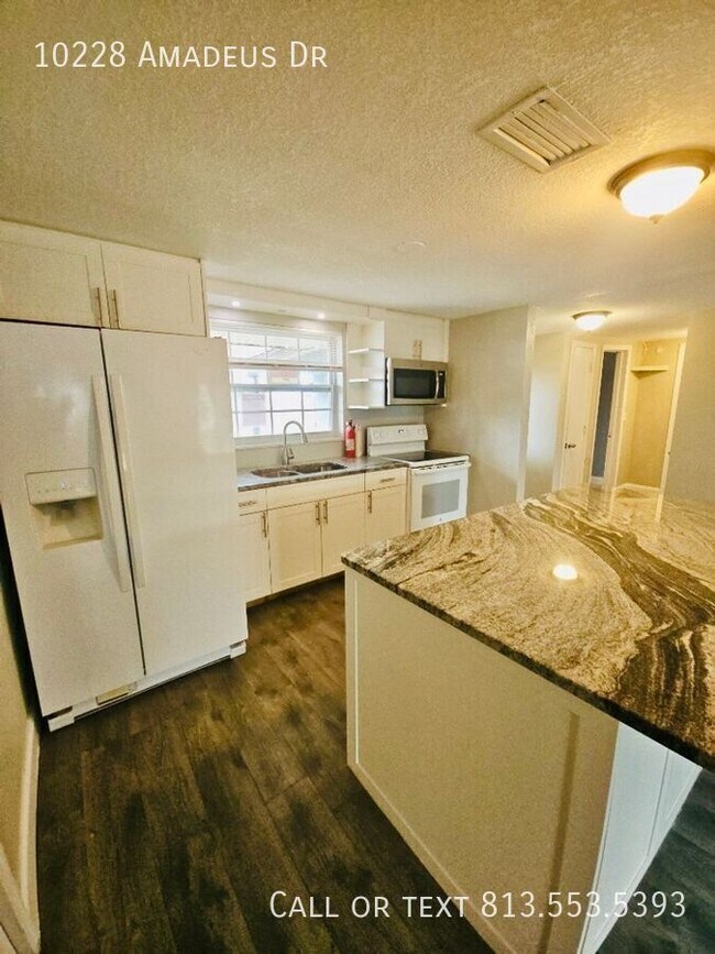 Building Photo - 10228 Amadeus Dr