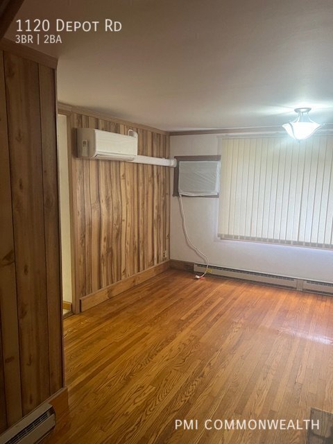 Building Photo - 1120 Depot Rd