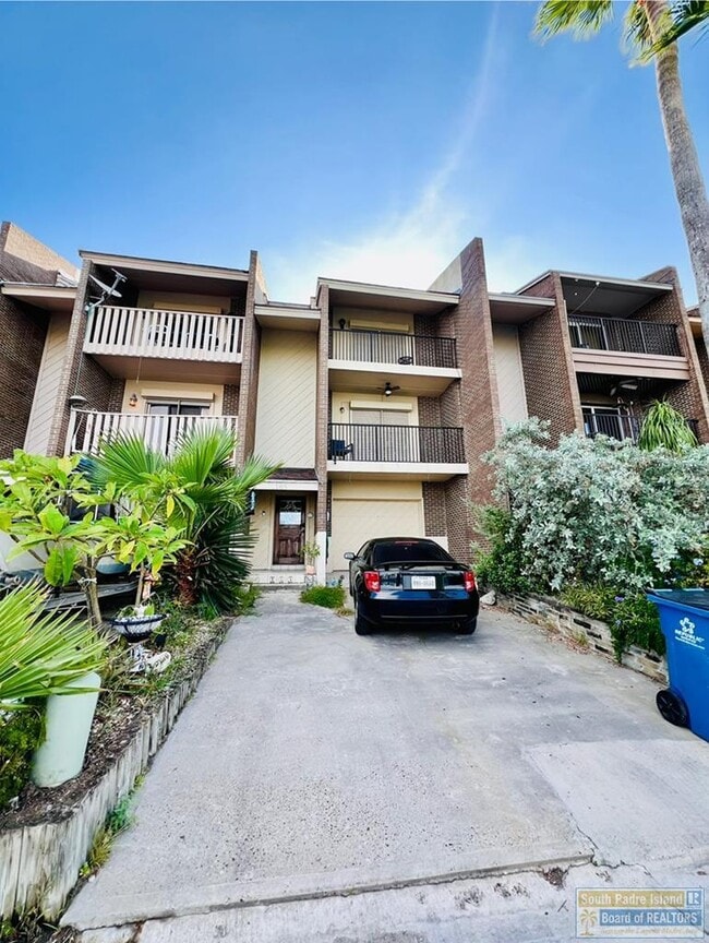 Building Photo - 185 Isabella Point Dr