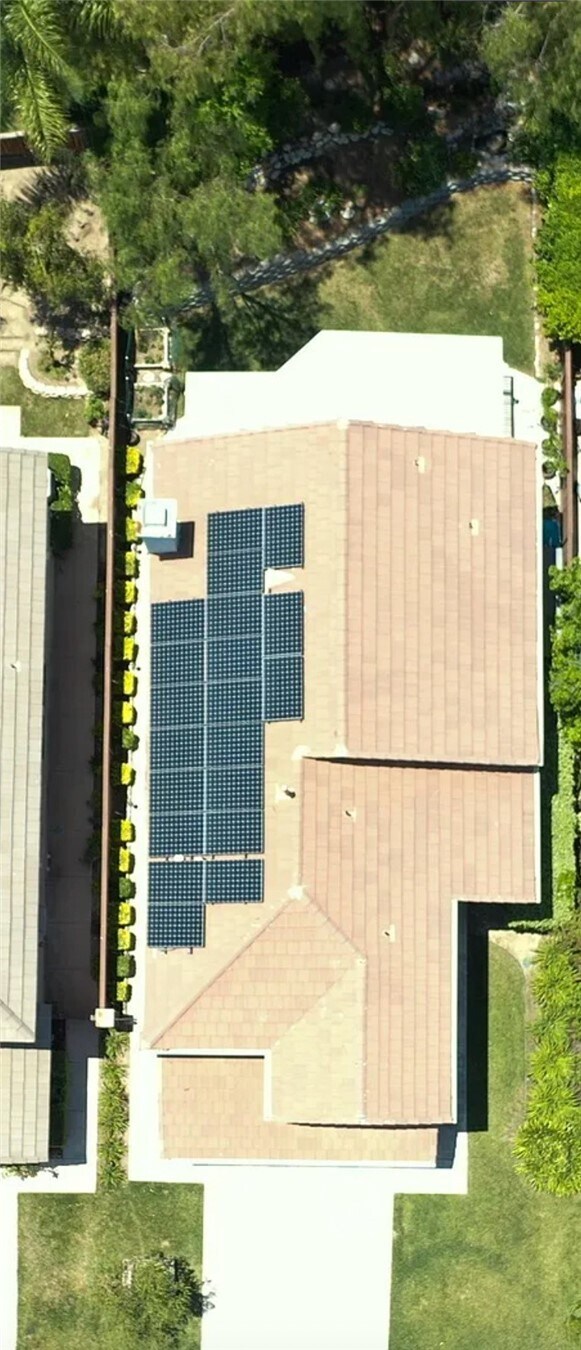 Building Photo - 26529 Isabella Pkwy