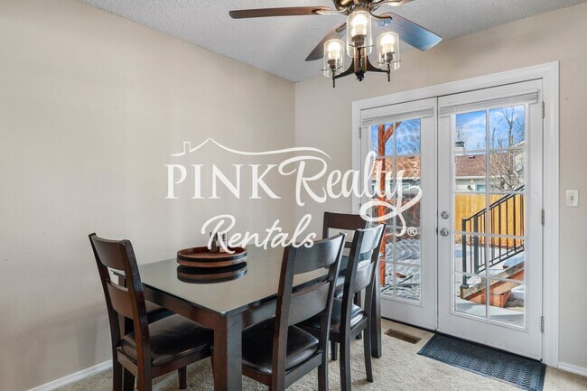 Building Photo - 3395 Beechwood Ct