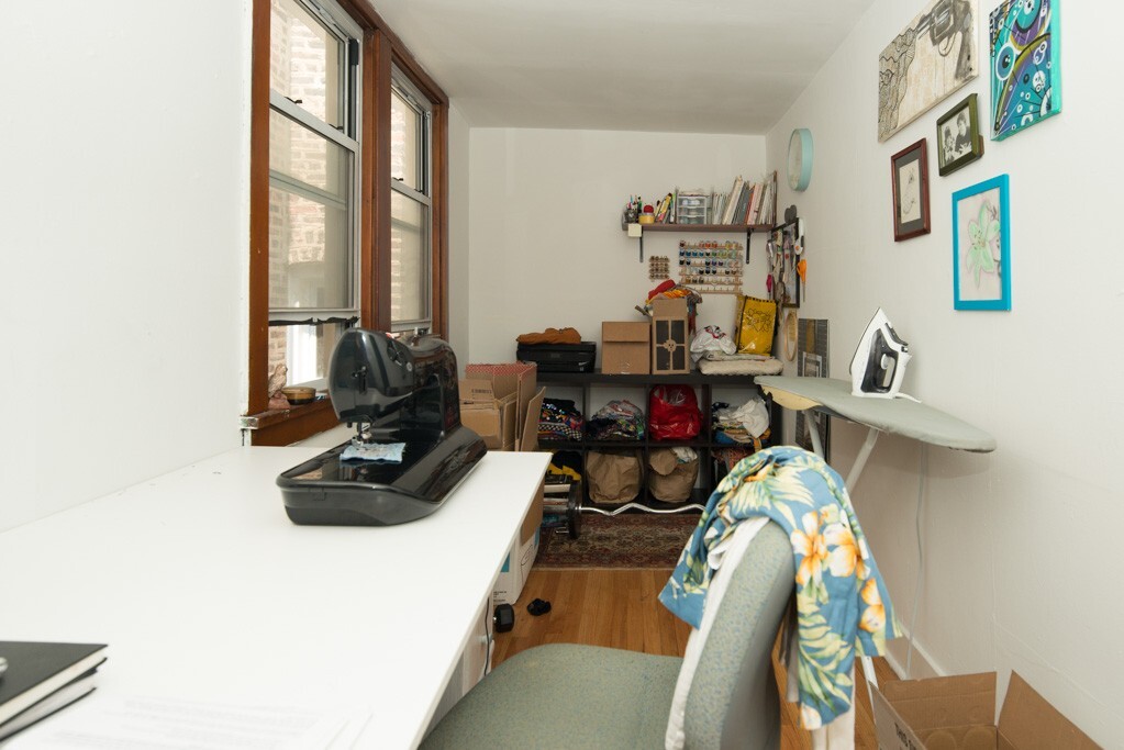 Building Photo - 2015 W Iowa St