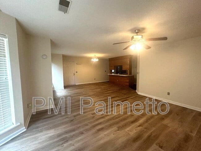 Building Photo - 61A Battery Walk Ct