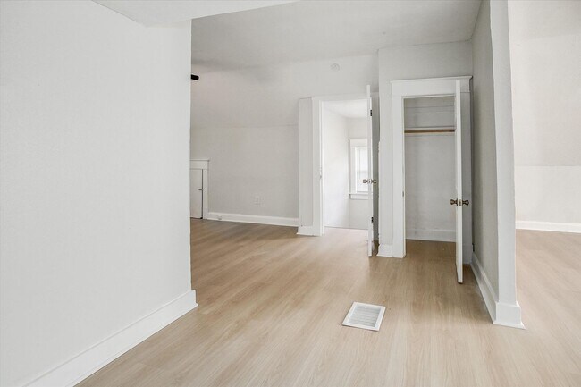 Building Photo - Move fast on this one. Apply within 24 hours of your showing and lock in $250 off your monthly re...