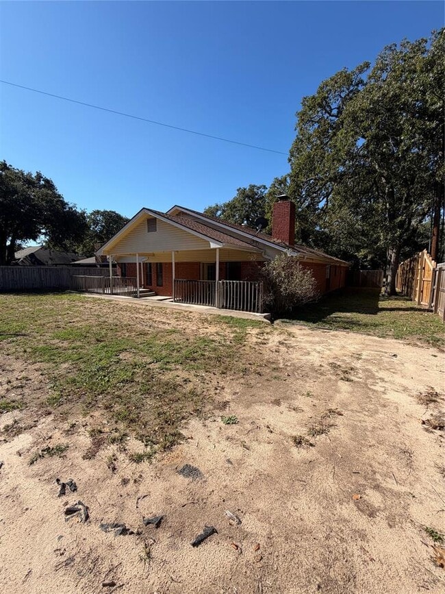 Building Photo - 718 Brazos St