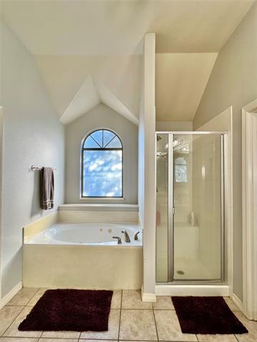 Building Photo - 9220 Edgemont Dr