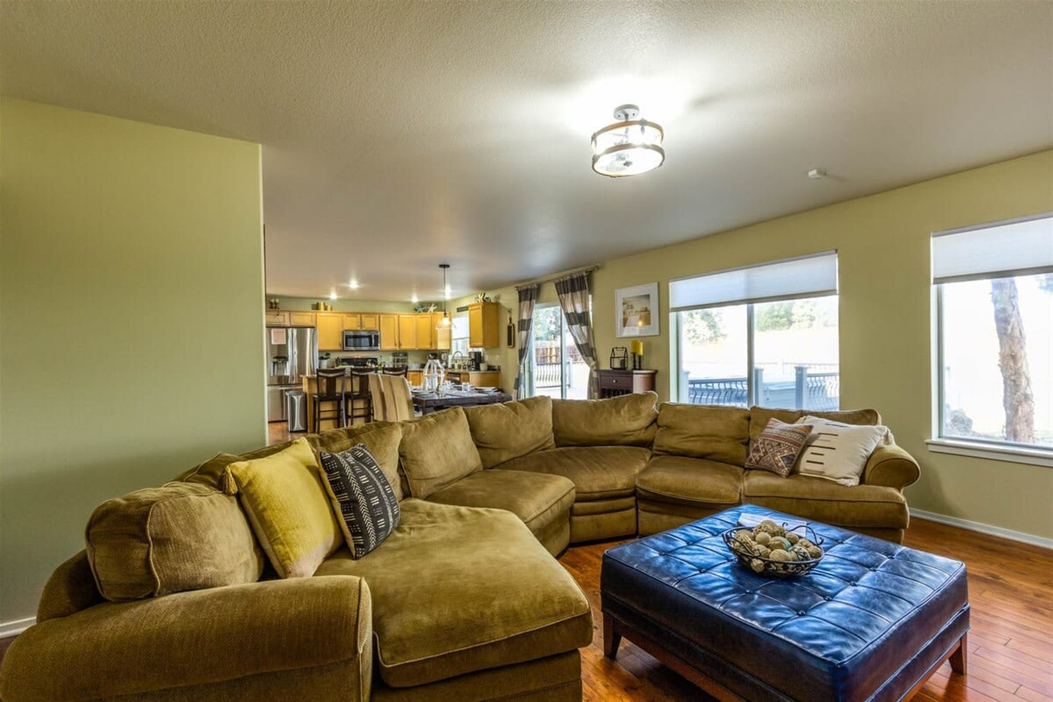 Building Photo - 63055 Yampa Way