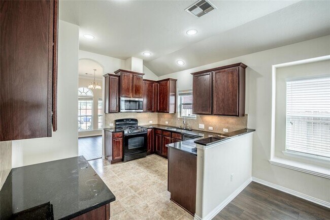 Building Photo - 24415 Hikers Bend Dr