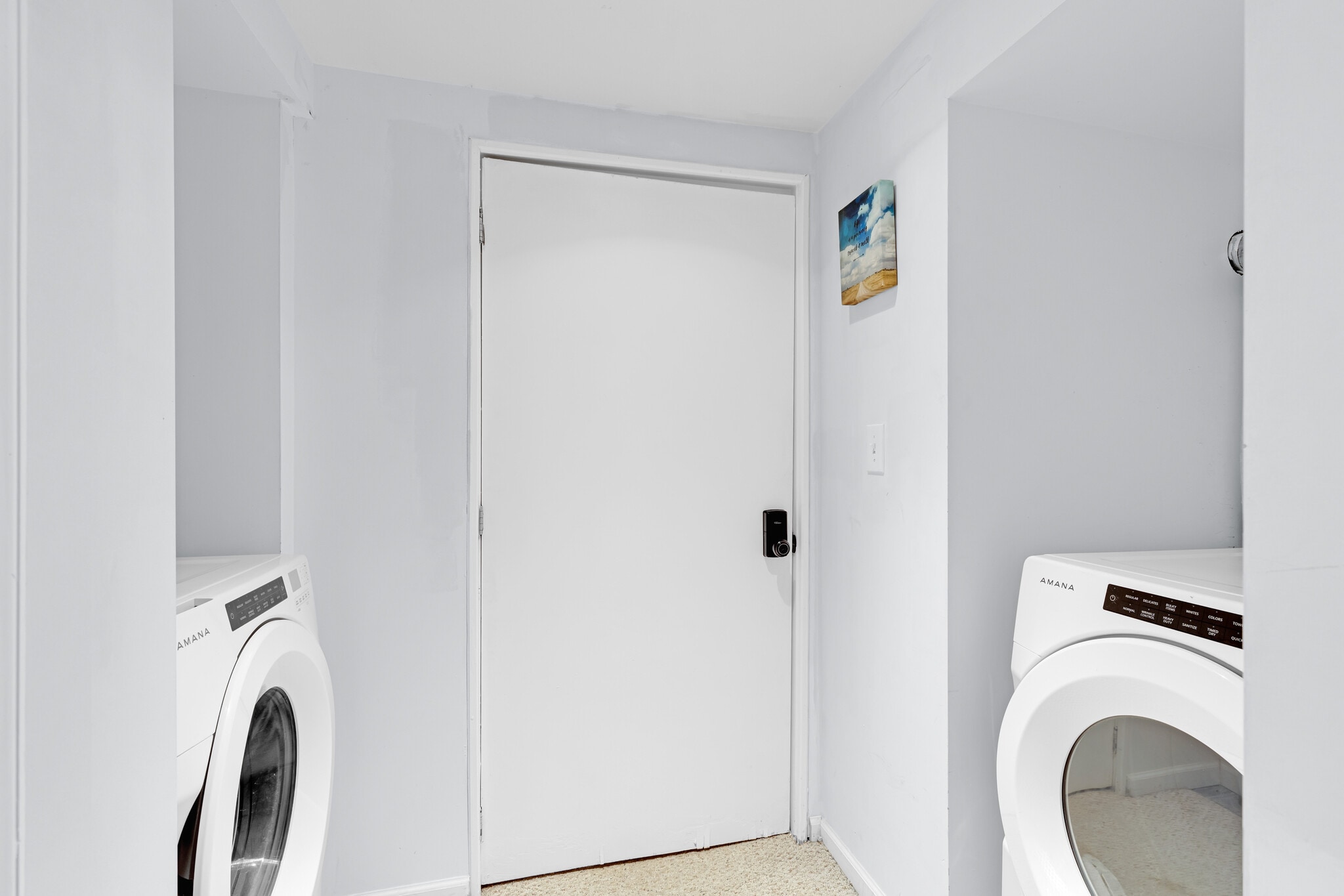 Building Photo - 7109 Layton Dr