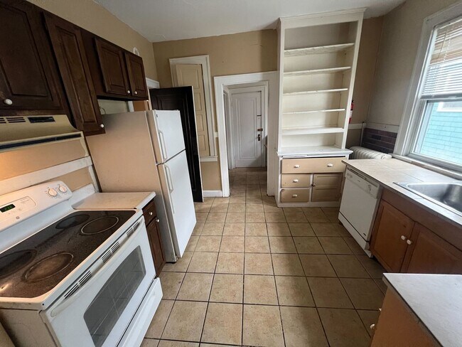 Building Photo - 67 S Main Ave