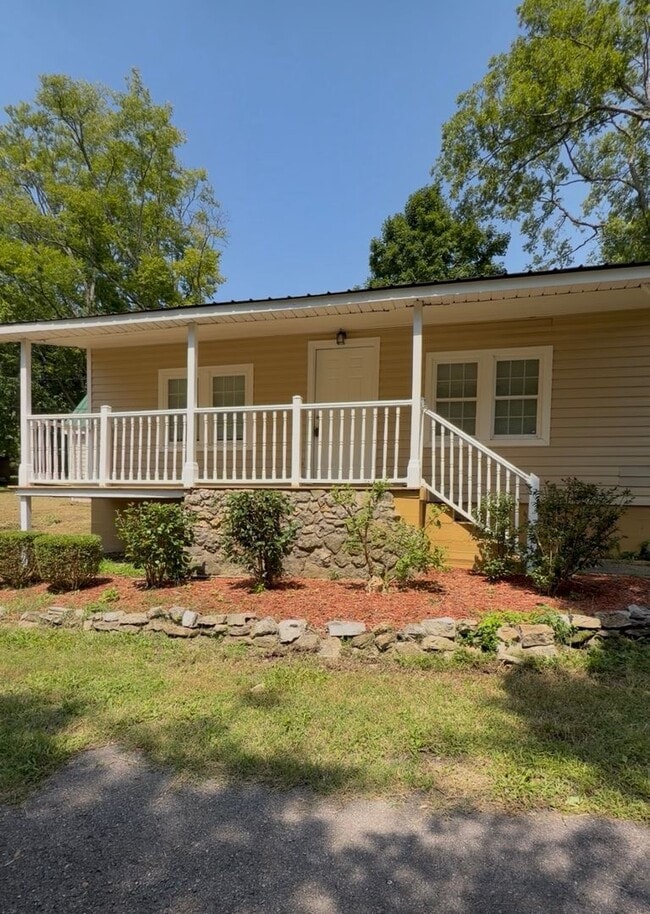 Building Photo - 1447 Franklin Rd
