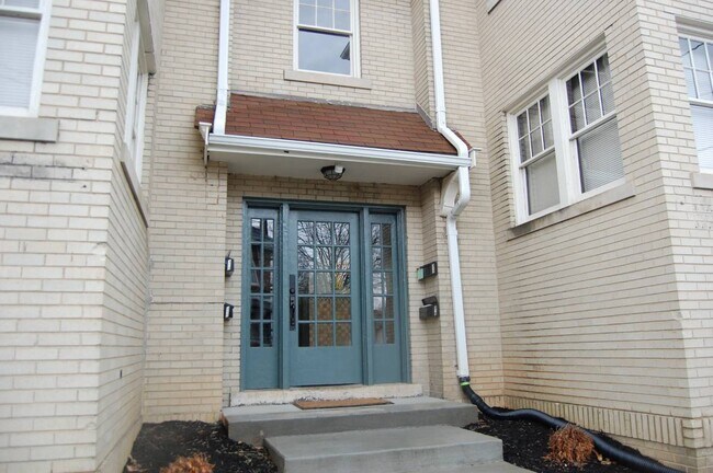 Building Photo - 311 Park Dr