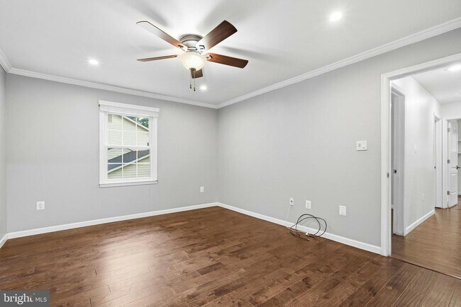 Building Photo - 12017 William and Mary Cir
