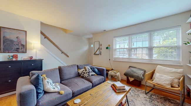 Building Photo - Beautiful 2 Bedroom Multi Level Condo