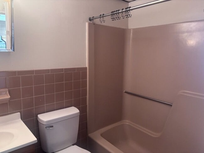 Building Photo - Freshly Renovated 1-Bedroom | Coopersburg, PA | $1,175/mo