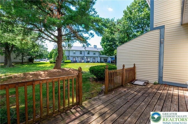 Building Photo - 109 Freedom Ct