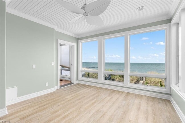 Building Photo - 882 W Ocean View Ave