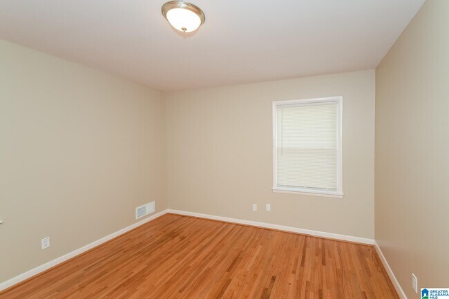 Building Photo - 2740 5th St NE