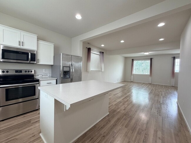 Building Photo - 17363 NW Shackelford Rd